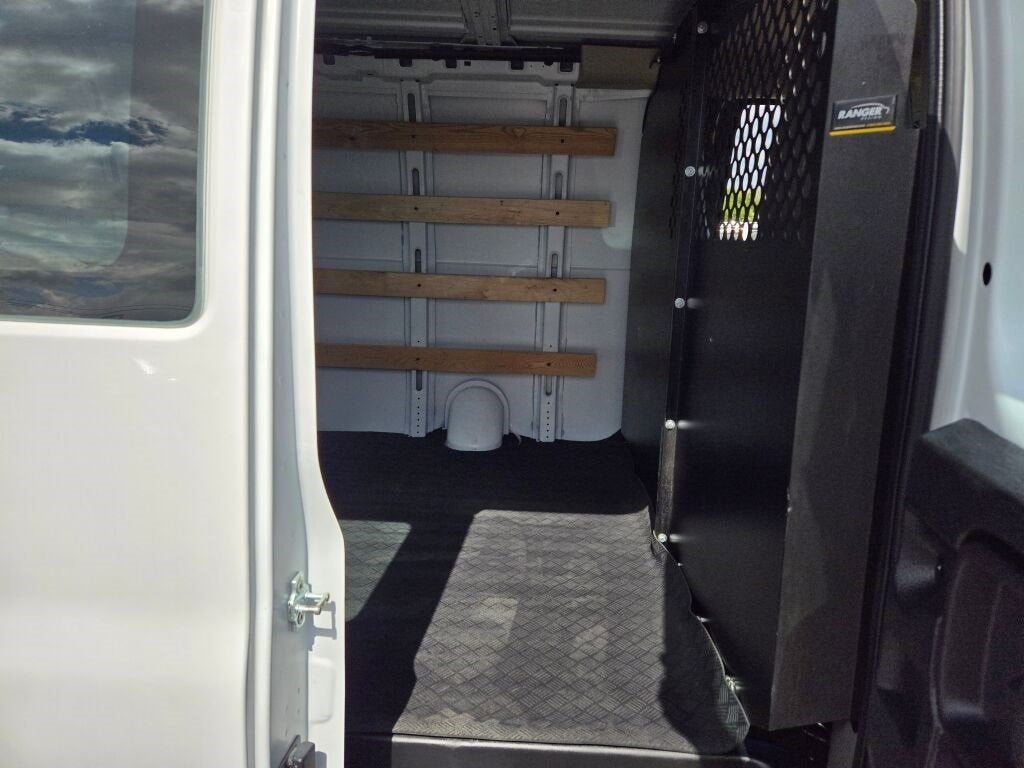 2022 GMC Savana Cargo 2500 Work Van